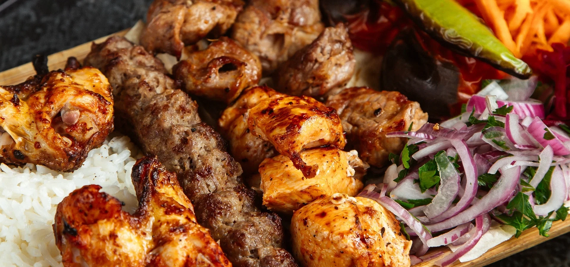 palandoken-25kebab-varie-avec-riz-et-legumes-1920